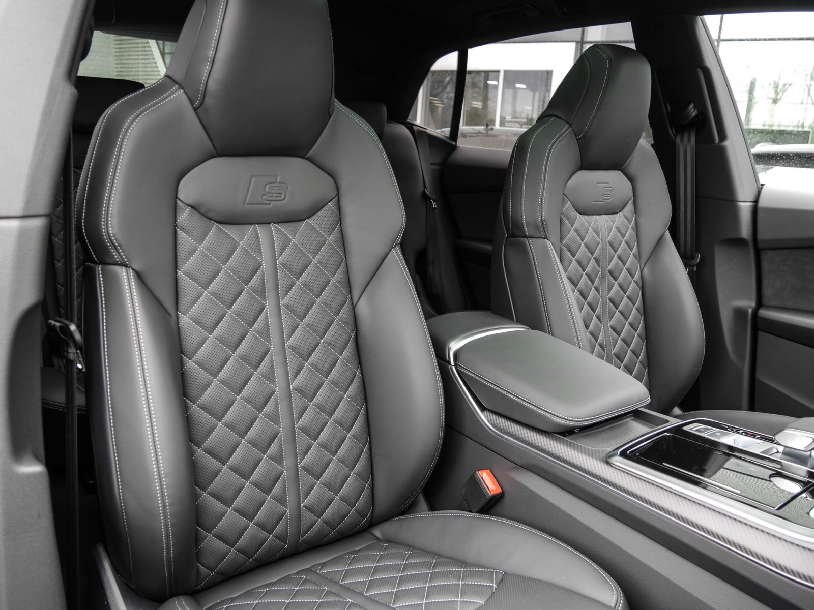 Audi Q8 50 TDI quattro tiptronic Standheizung+Memory+AHK+Pano+B&O+