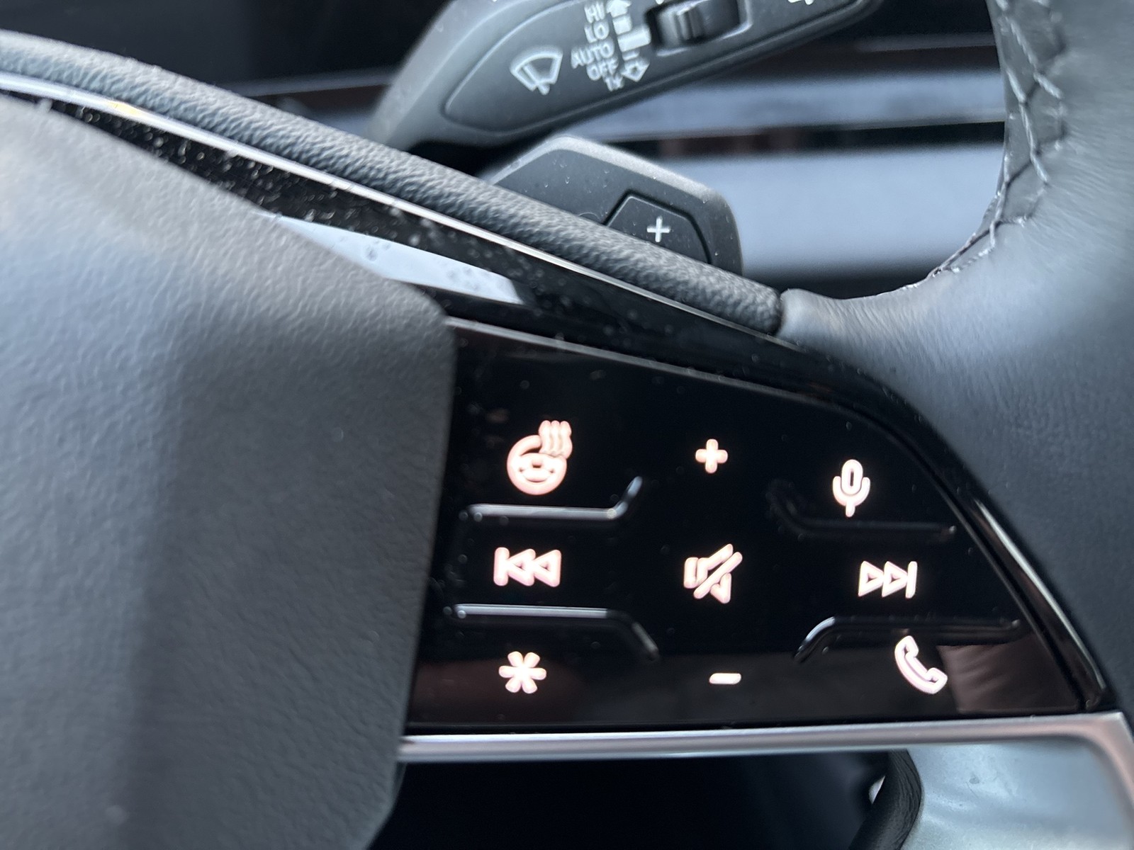 Audi Q6 e-tron quattro S LINE BLACKPAK TECH+ 20" ACC