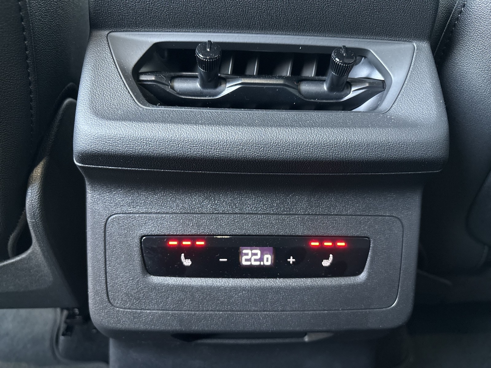 Audi Q6 e-tron quattro S LINE BLACKPAK TECH+ 20" ACC