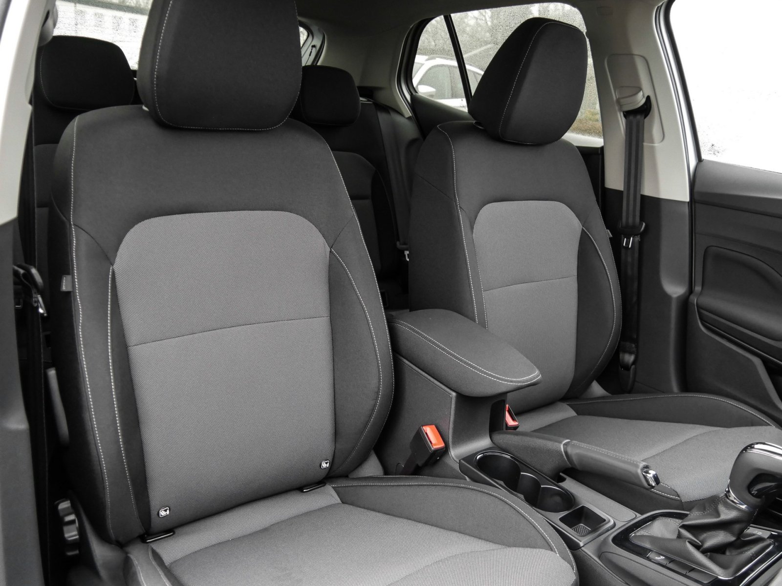 Skoda Fabia 1.0TSI DSG Tour SHZ PDC CarPlay