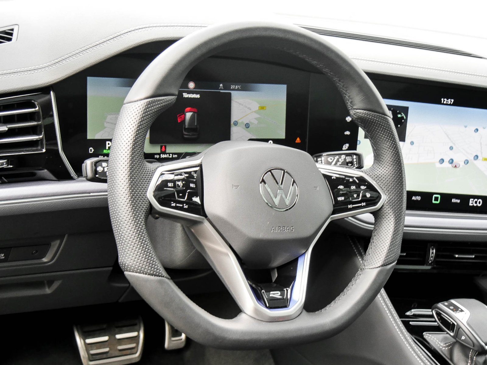 Volkswagen Touareg HYBRID R NEUESMODELL PANO CAM ACC LM21 E-KLAPPE NAVI