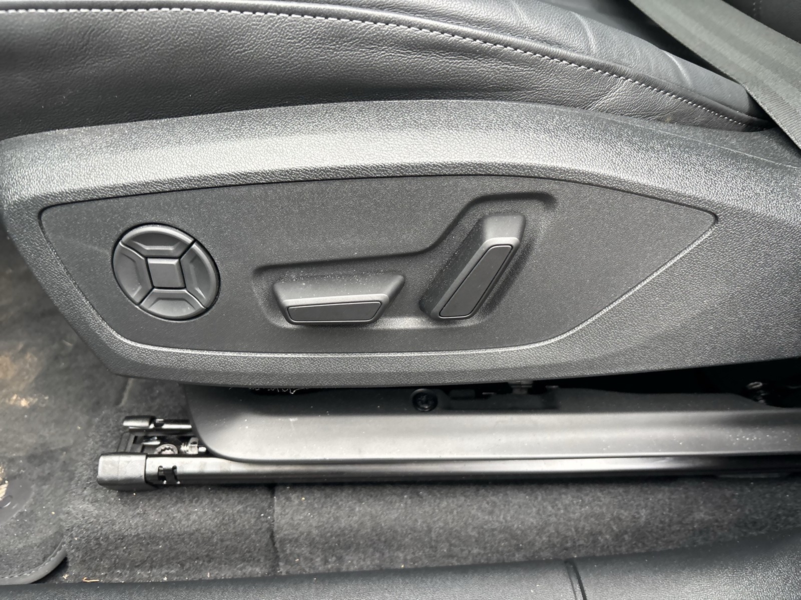 Audi Q6 e-tron quattro S LINE TECH+ 360°CAM B&O 20"