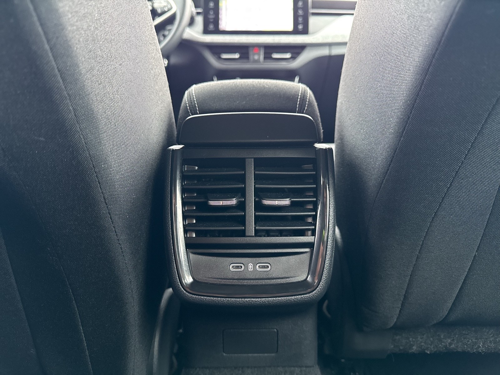 Skoda Kamiq 1.5 SELECTION CAM NAVI CARPLAY SITZHEIZUNG