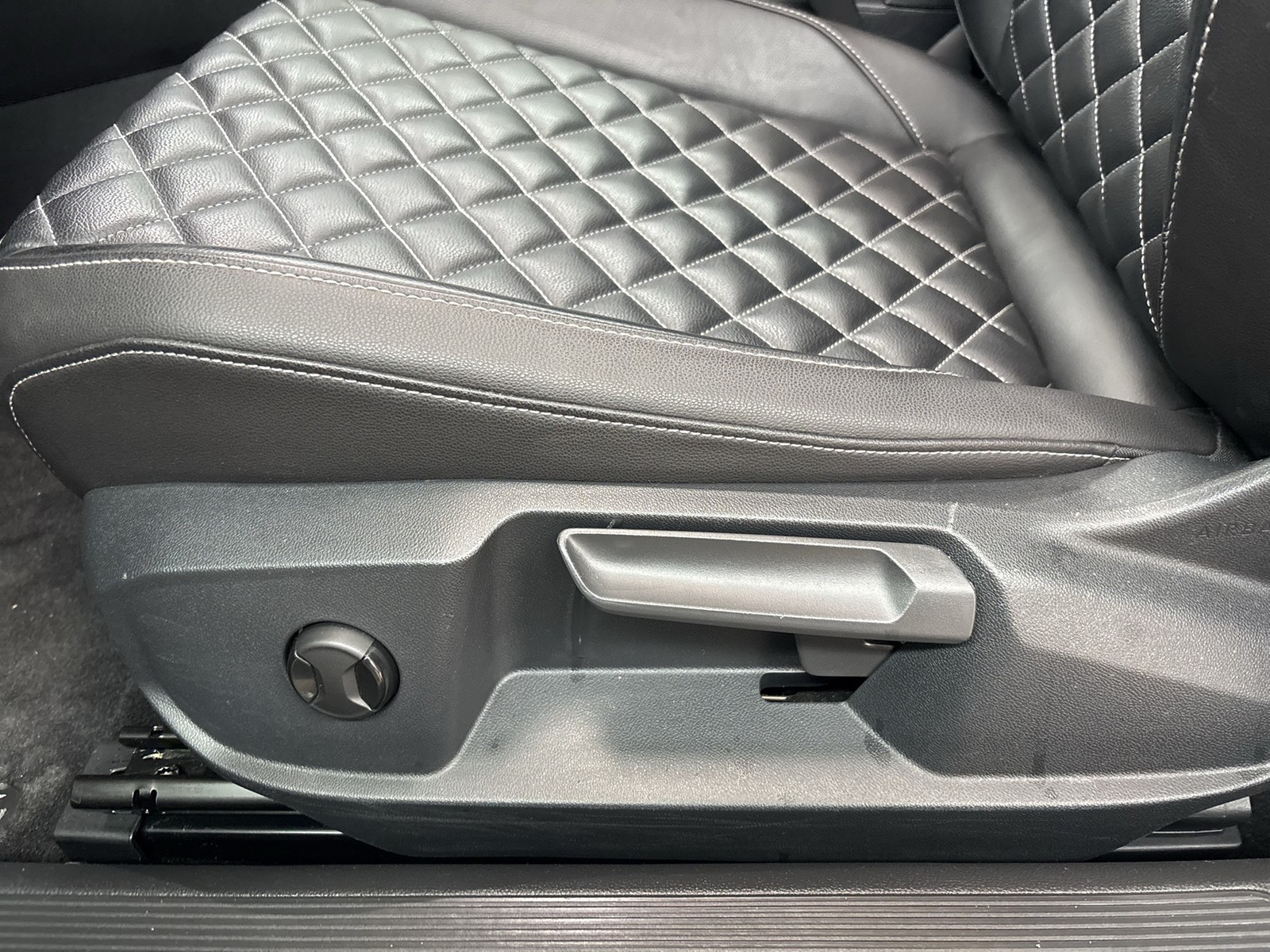 Volkswagen T-Roc Cabrio 1.5 R-LINE LEDER BLACKSTYLE ALU19 MATRIX