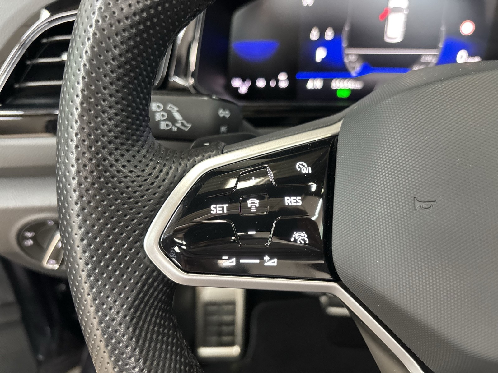 Volkswagen T-Roc Cabrio 1.5 R-LINE LEDER BLACKSTYLE ALU19 MATRIX