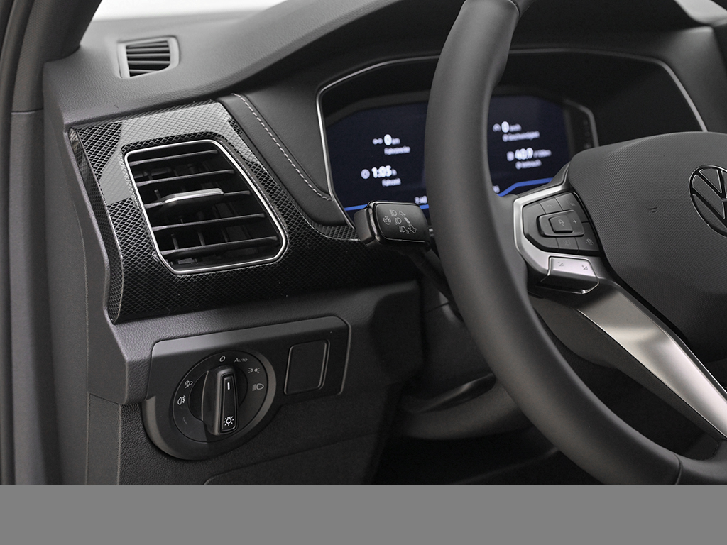 Volkswagen T-Cross 1.5 R-LINE DSG BLACKSTYLE AHK CAM