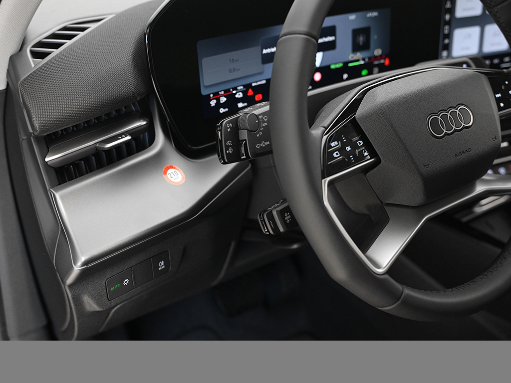 Audi Q3 SUV e-hybrid S tronic AHK+ KlimatisierungspaketPlus