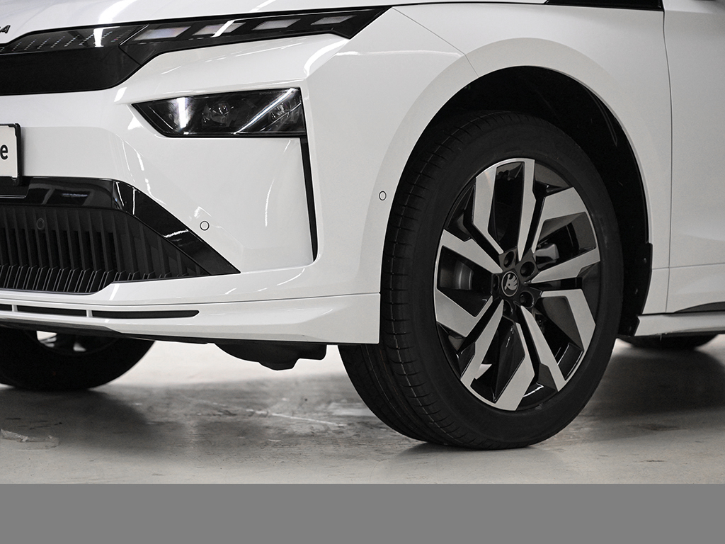 Skoda Enyaq 85 SPORTLINE AHK eKLAPPE 360CAM MATRIXLED