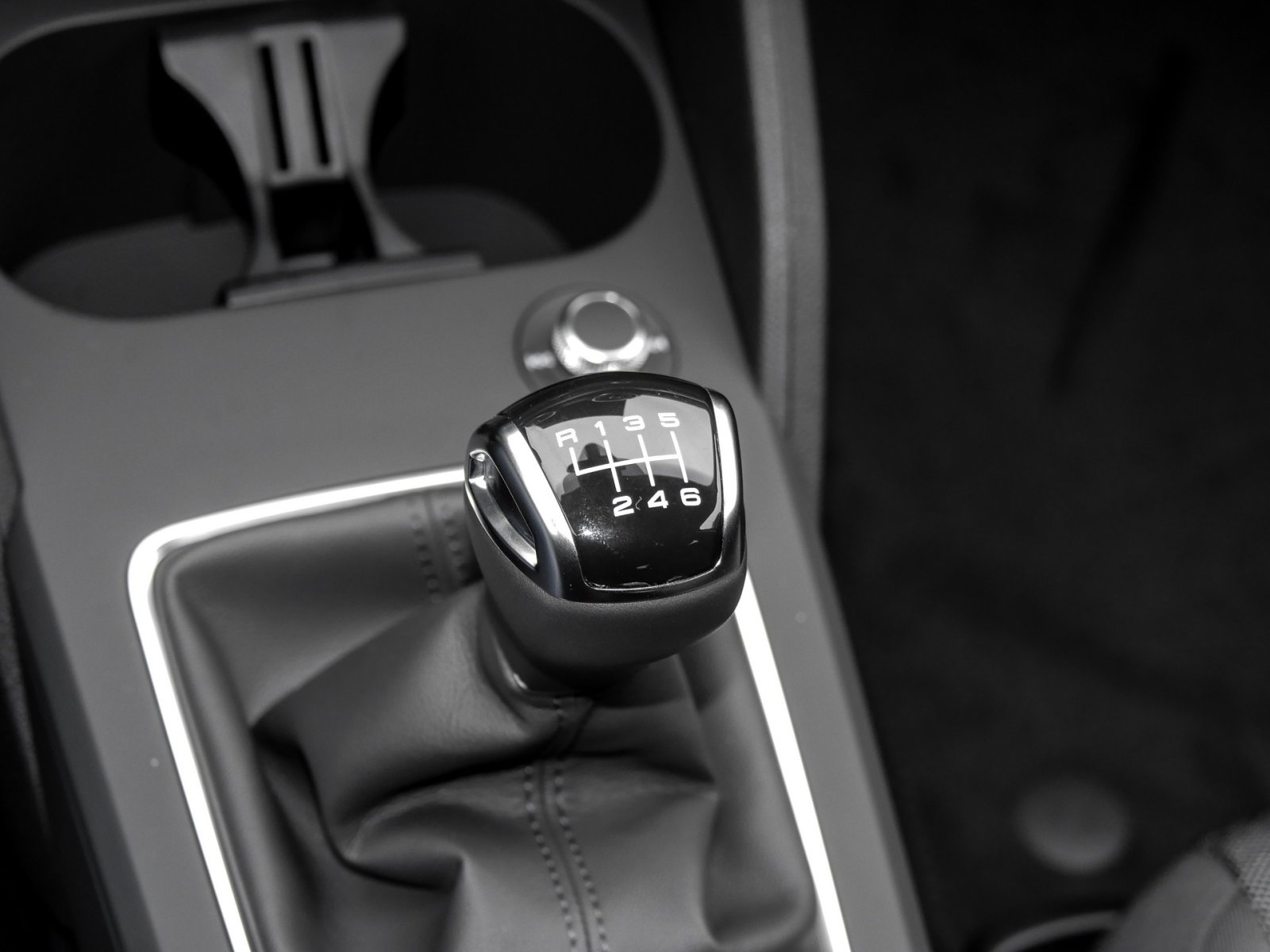 Audi Q2 30 advanced LM17 CARPLAY SITZHEIZUNG