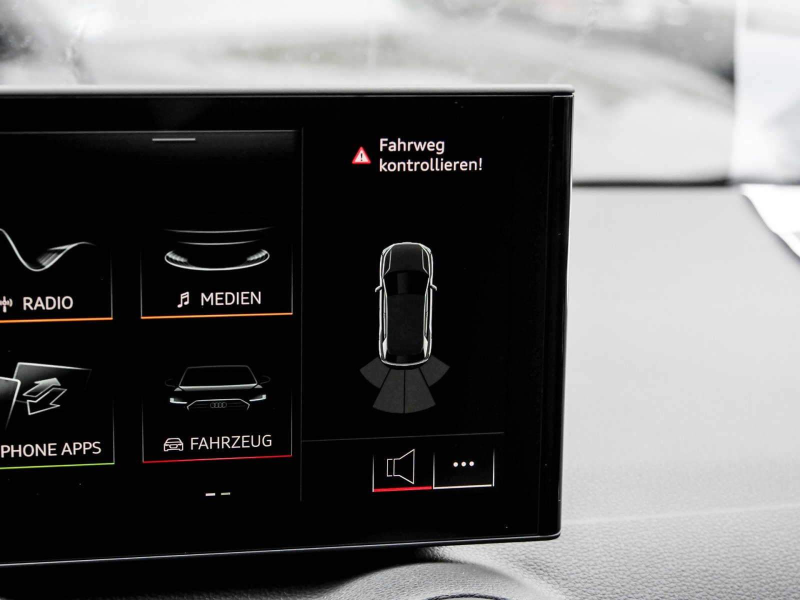 Audi Q2 30 advanced LM17 CARPLAY SITZHEIZUNG