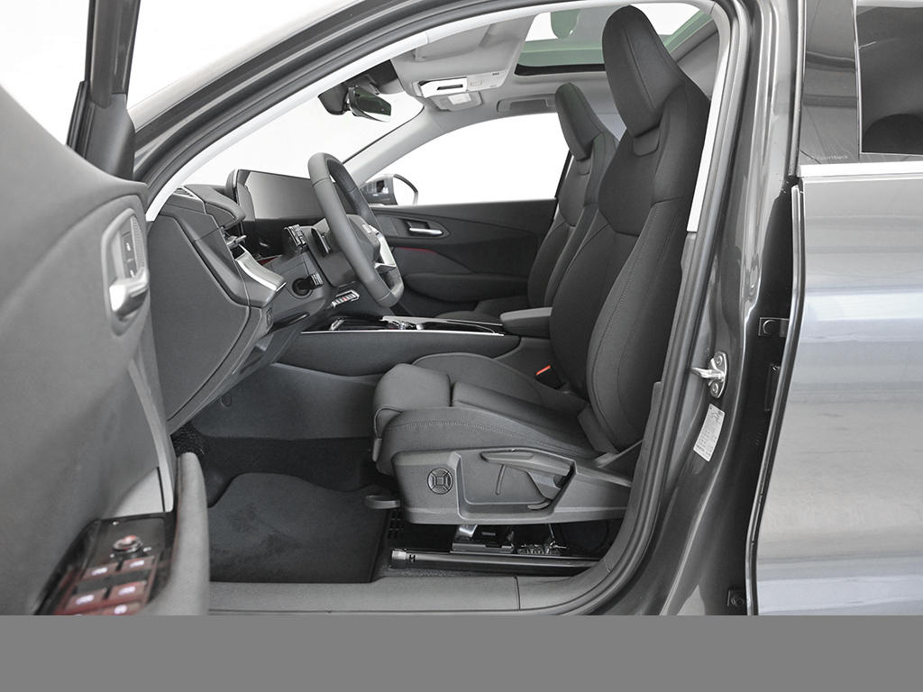 Audi Q3 Sportback advanced NEUES MODELL PANO AHK LM19