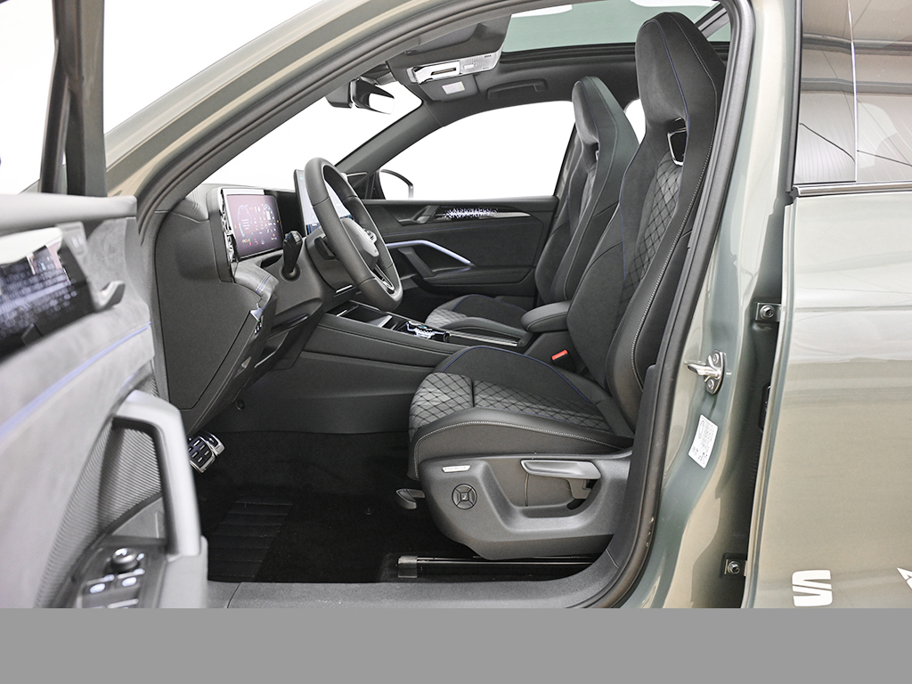 Volkswagen Tiguan 2.0 R-LINE 4MOTION DSG PANO AHK MATRIXLED