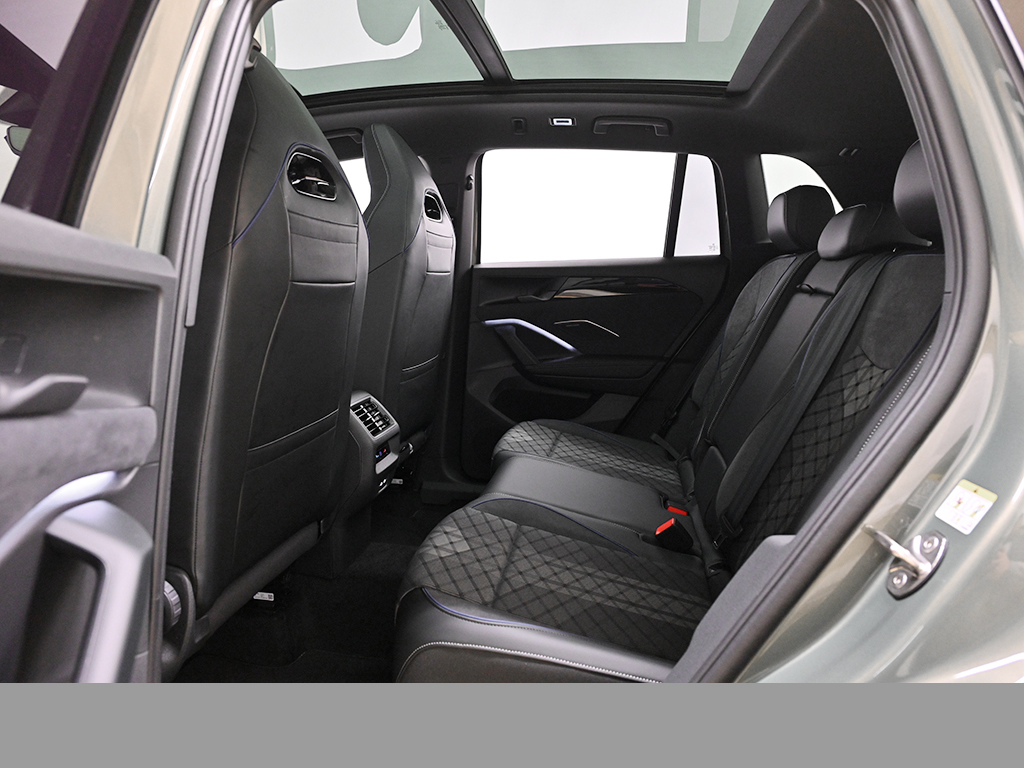 Volkswagen Tiguan 2.0 R-LINE 4MOTION DSG PANO AHK MATRIXLED