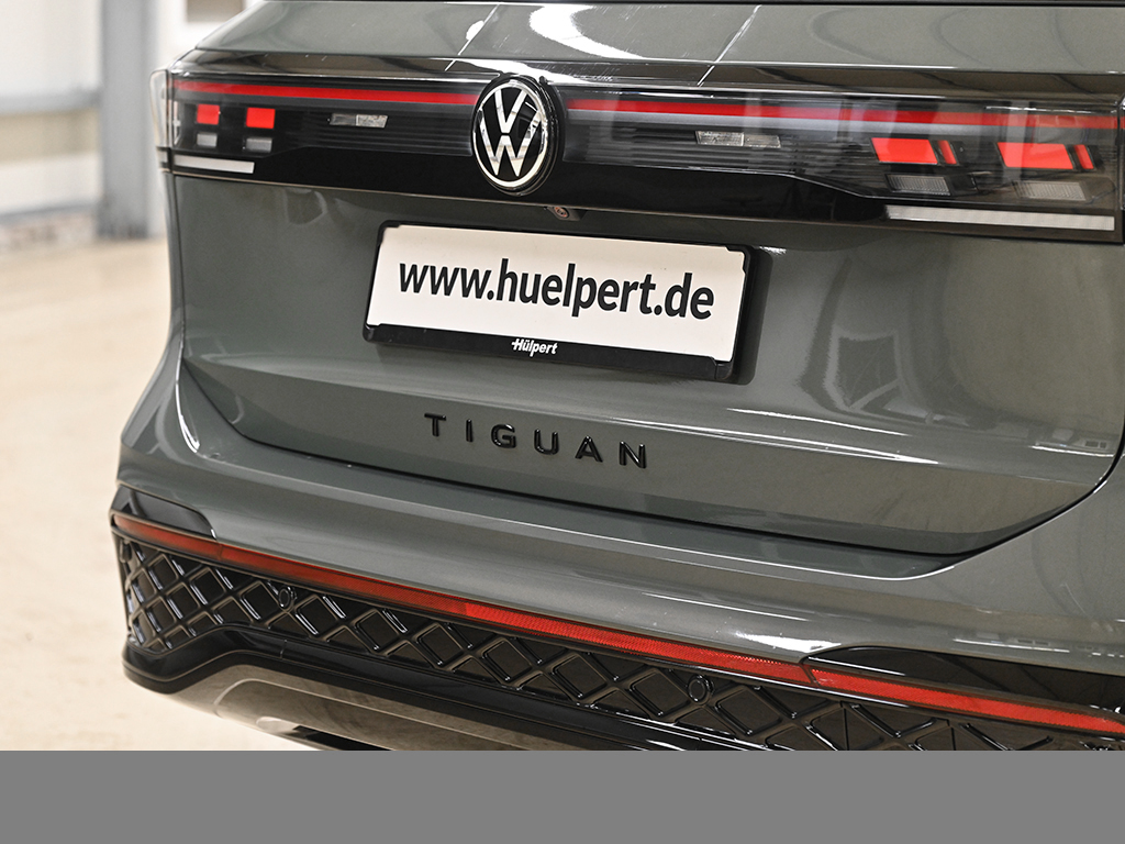 Volkswagen Tiguan 2.0 R-LINE 4MOTION DSG PANO AHK MATRIXLED