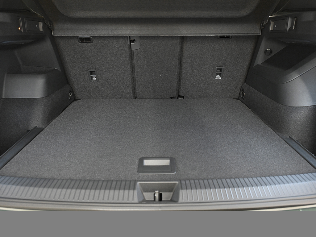 Volkswagen Tiguan 2.0 R-LINE 4MOTION DSG PANO AHK MATRIXLED