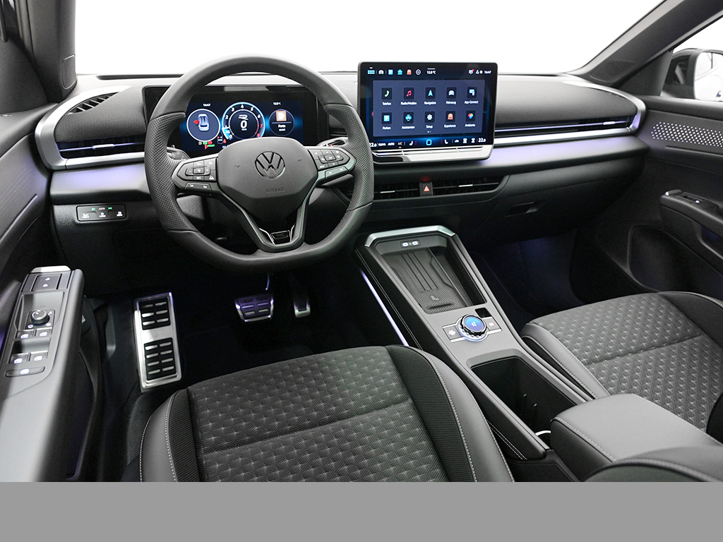 Volkswagen T-Roc 1.5 R-LINE DSG PANO AHK MATRIXLED LM20