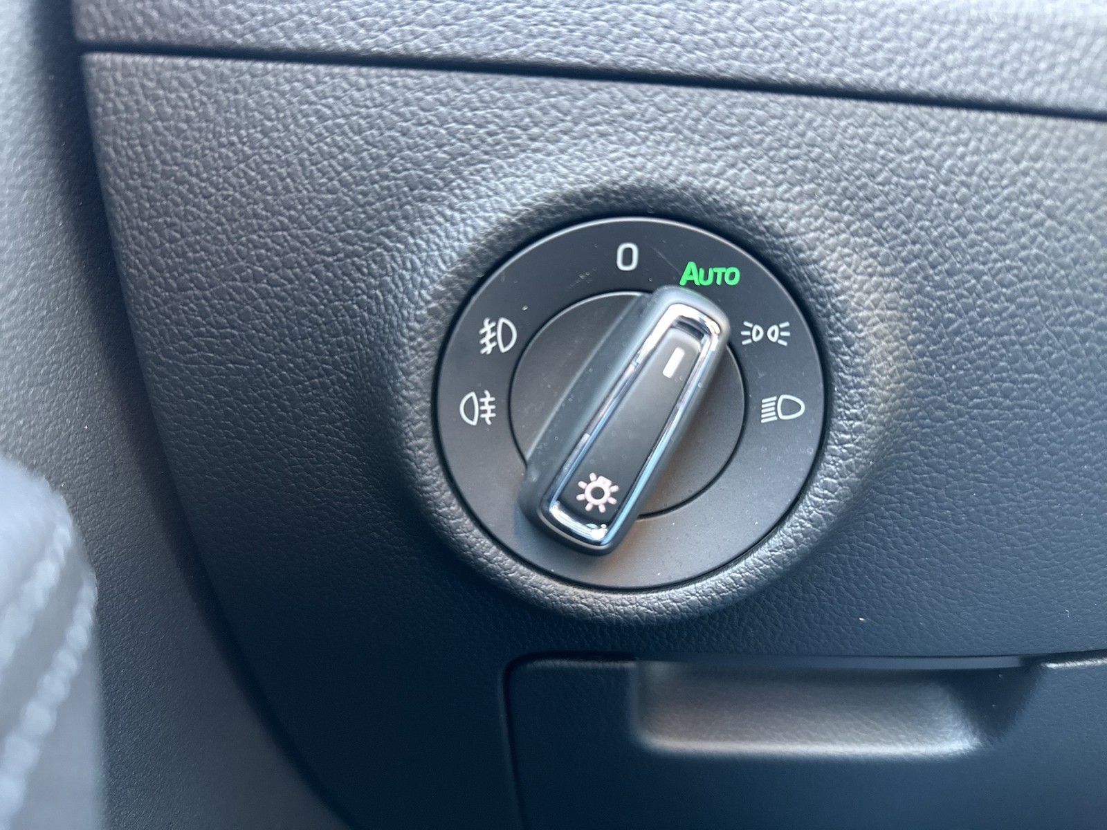 Skoda Superb Combi 2.0 L&K 4X4 LEDER PANO STANDHZ.