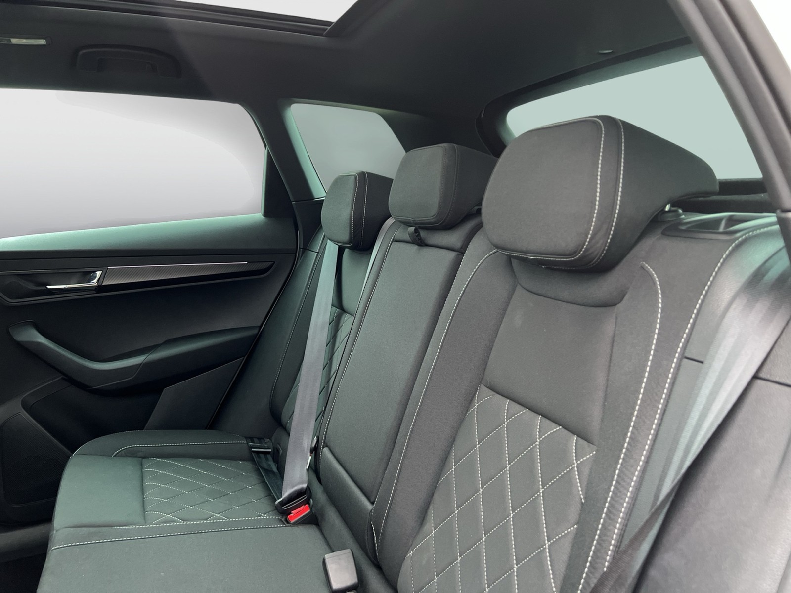 Skoda Karoq 2.0 SPORTLINE 4X4 PANO CAM E-KLAPPE MATRIX