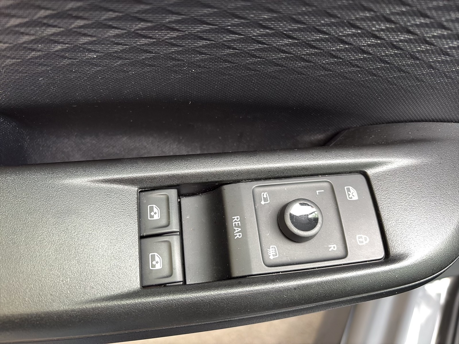 Cupra Born WÄRMEPUMPE CAM ACC LM19 NAVI LED DAB KLIMA