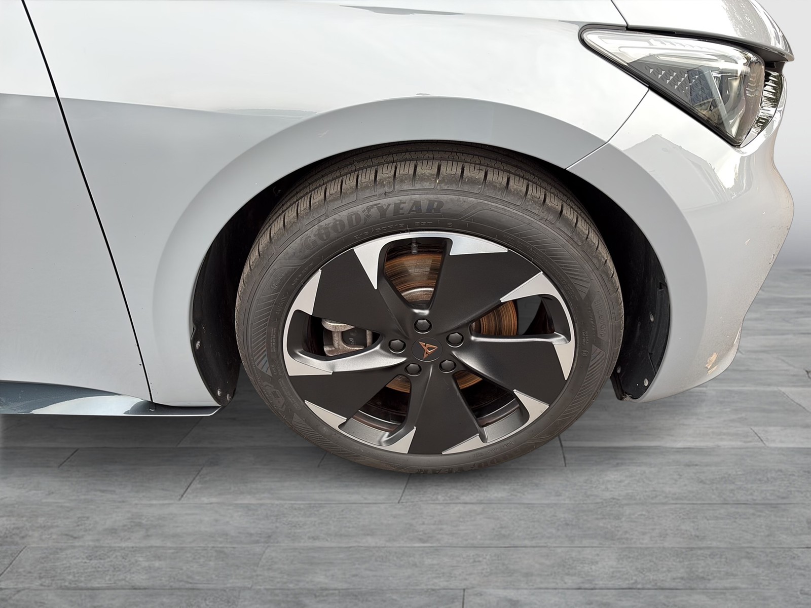 Cupra Born WÄRMEPUMPE CAM ACC LM19 NAVI LED DAB KLIMA