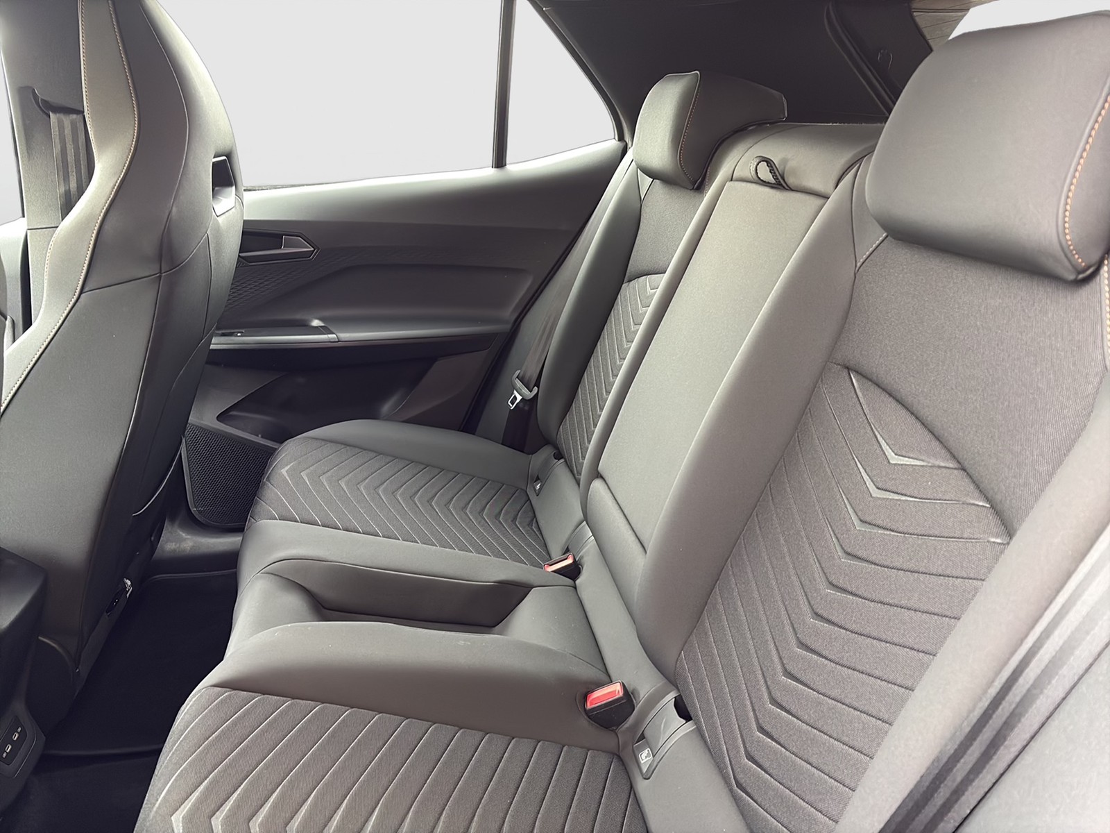 Cupra Born WÄRMEPUMPE CAM ACC LM19 NAVI LED DAB KLIMA