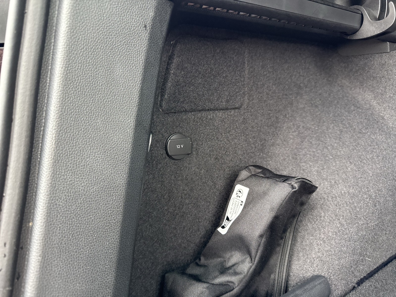 Skoda Karoq 2.0 SPORTLINE 4X4 PANO CAM E-KLAPPE MATRIX