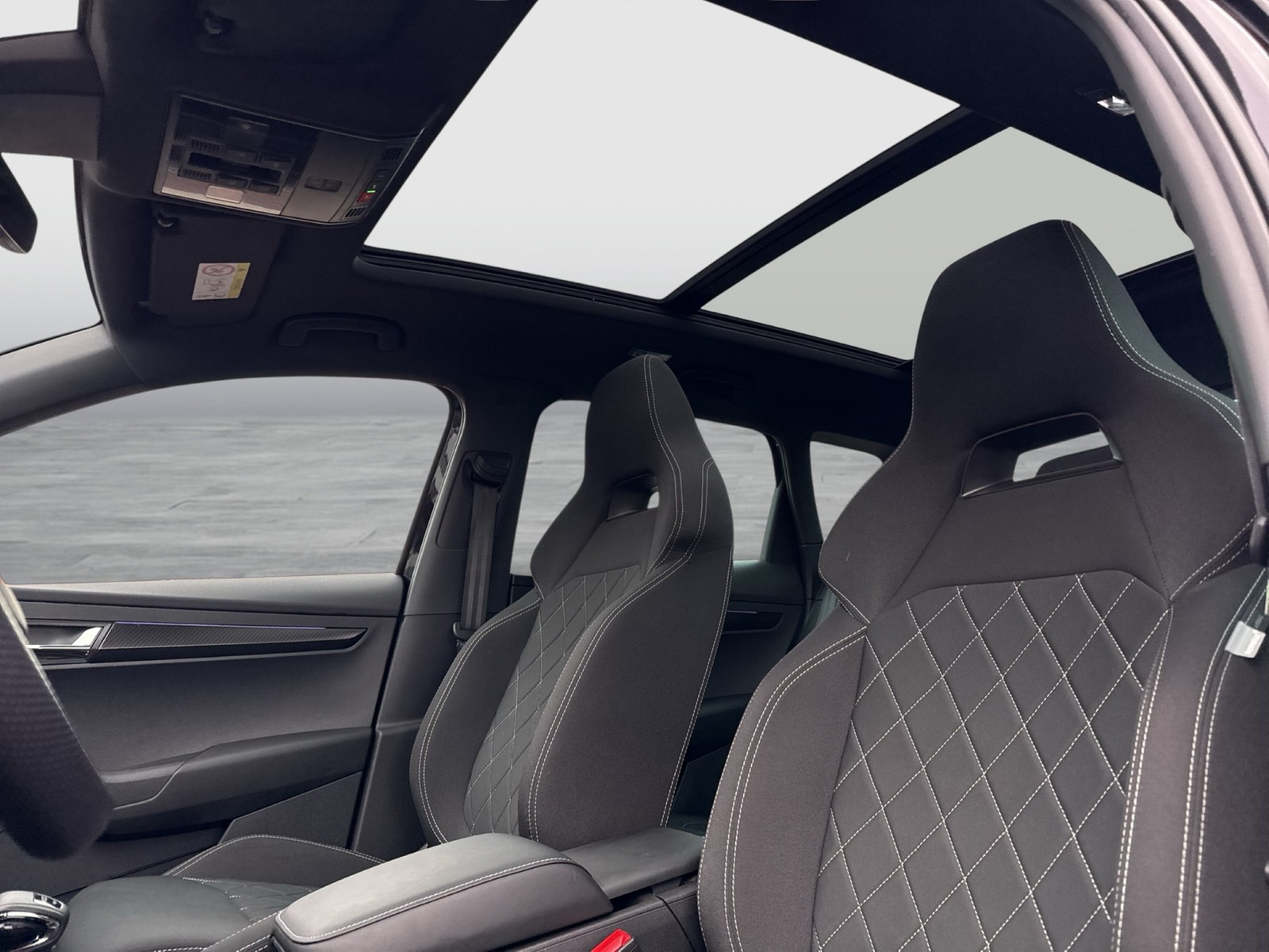 Skoda Karoq 2.0 SPORTLINE 4X4 PANO CAM E-KLAPPE MATRIX