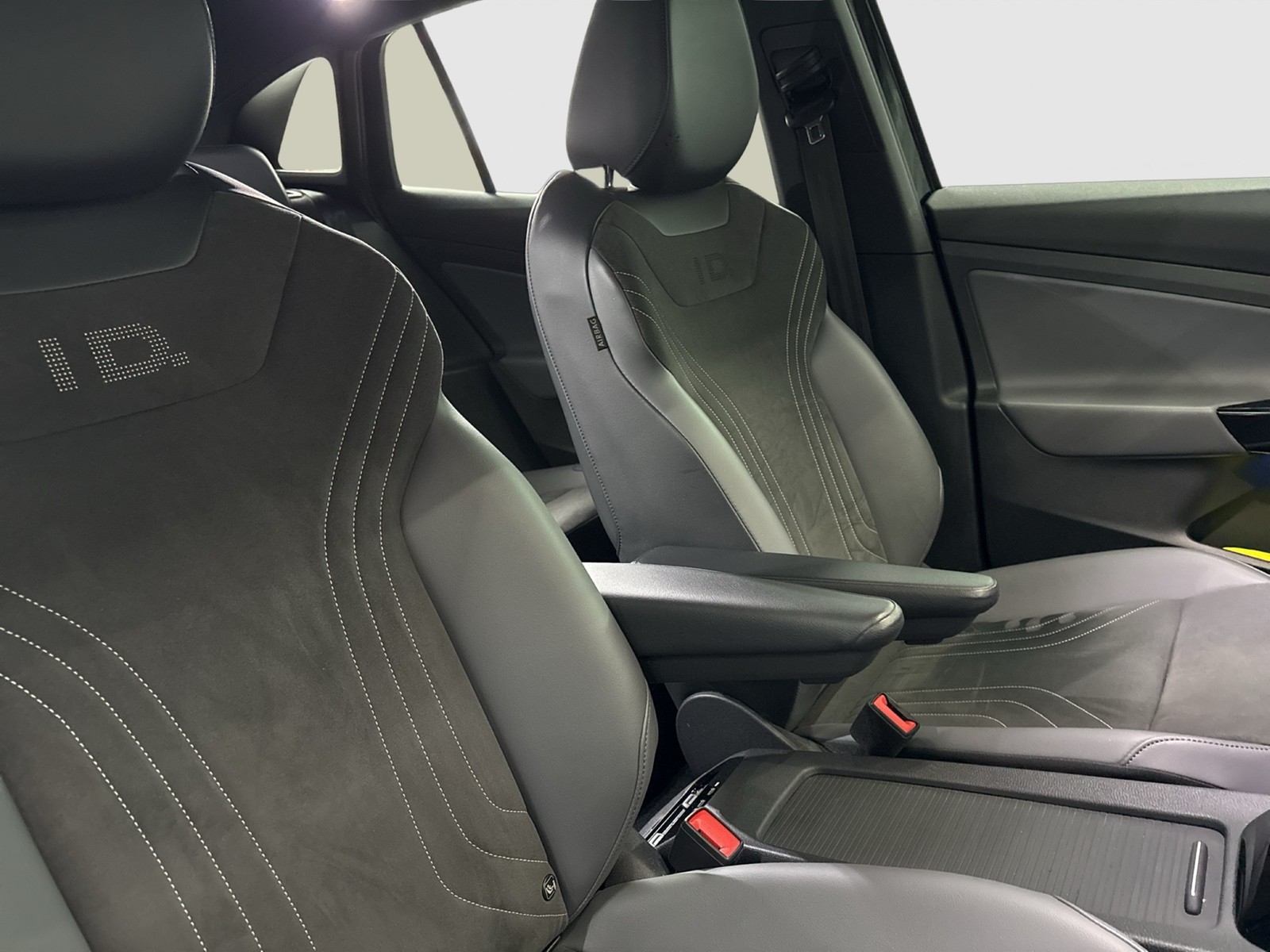 Volkswagen ID.4 Pure Performance WÄRMEPUMPE PANO 360CAM ACC