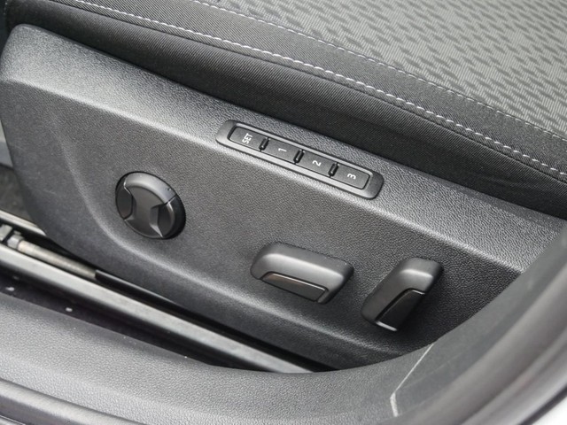 Skoda Octavia Combi 1.0 e-TEC STYLE AHK CAM HEADUP NAVI