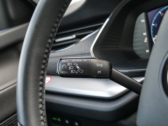 Skoda Octavia Combi 1.0 e-TEC STYLE AHK CAM HEADUP NAVI