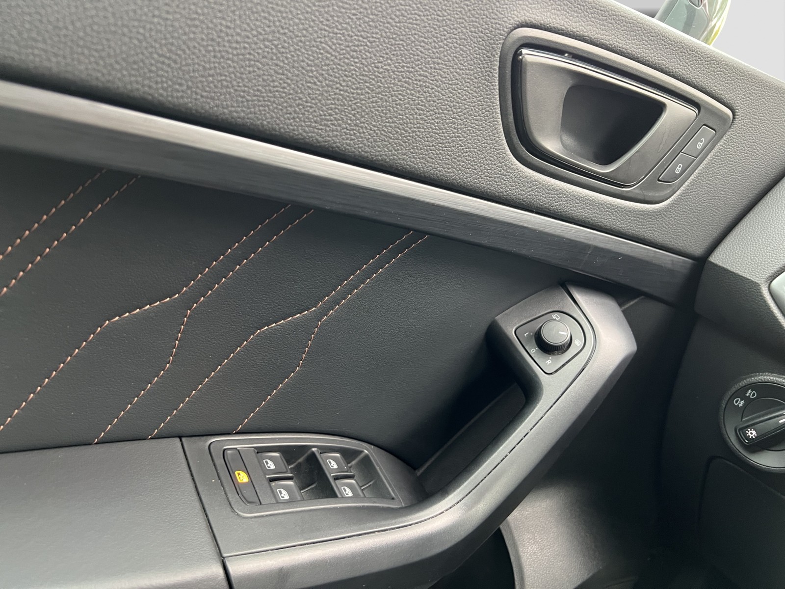 Cupra Ateca 2.0 4X4 PANO BEATS AHK 360°CAM LM19 NAVI