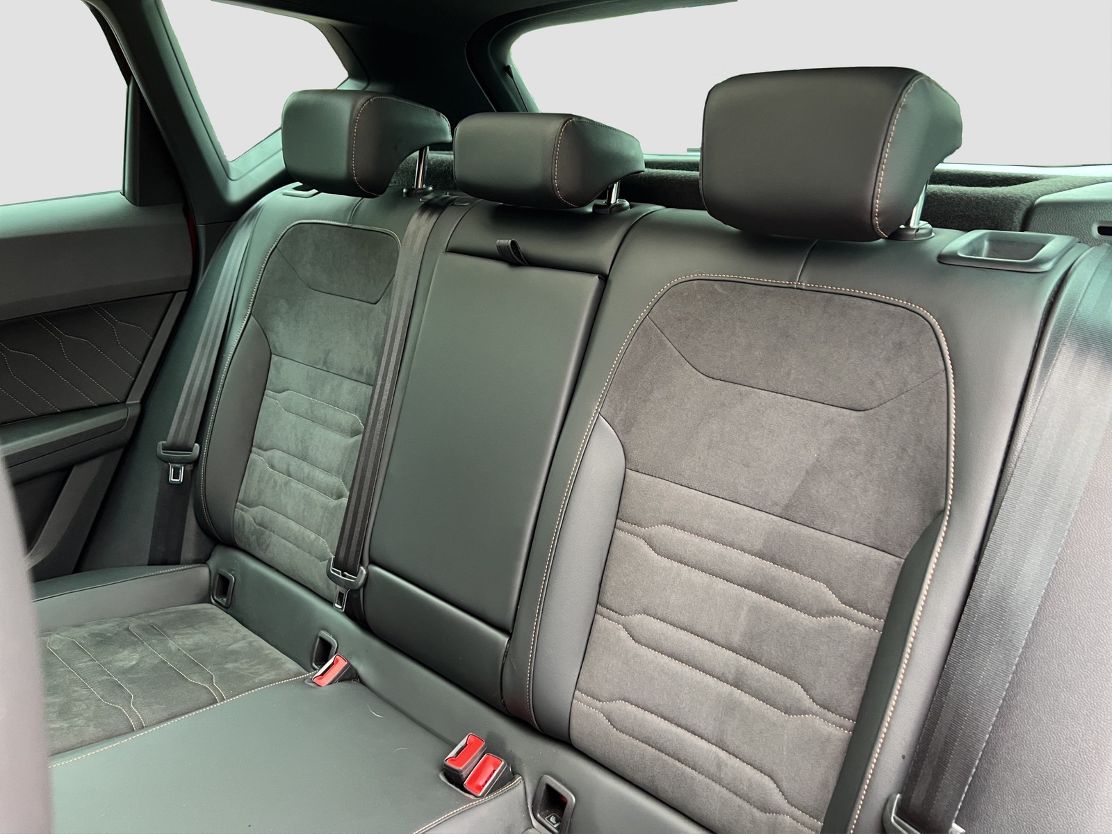 Cupra Ateca 2.0 4X4 PANO BEATS AHK 360°CAM LM19 NAVI