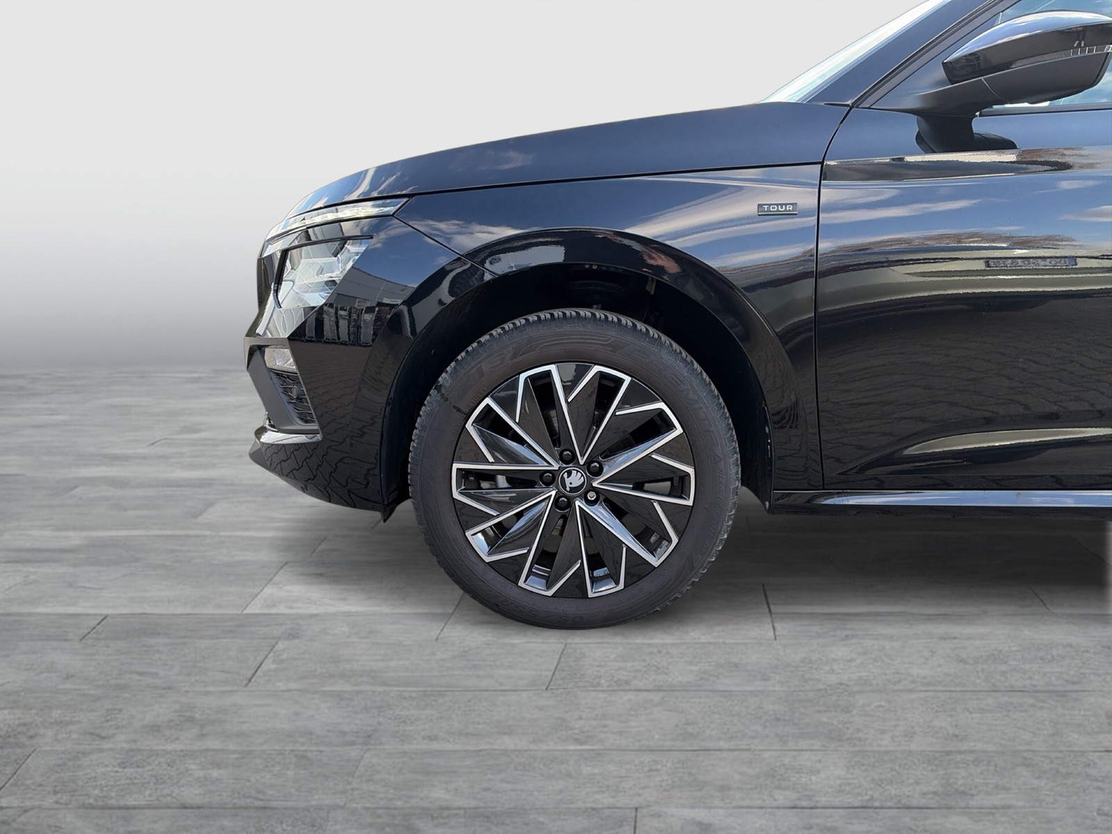 Skoda Kamiq 1.5 TOUR BLACKPACKAGE CAM MATRIX NAVI LM17