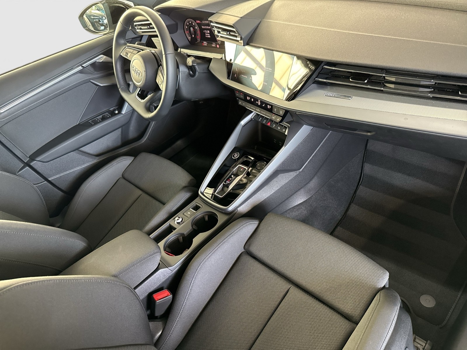 Audi A3 35 TFSI allstreet Assistentpaket+Komfortpaket+LED+