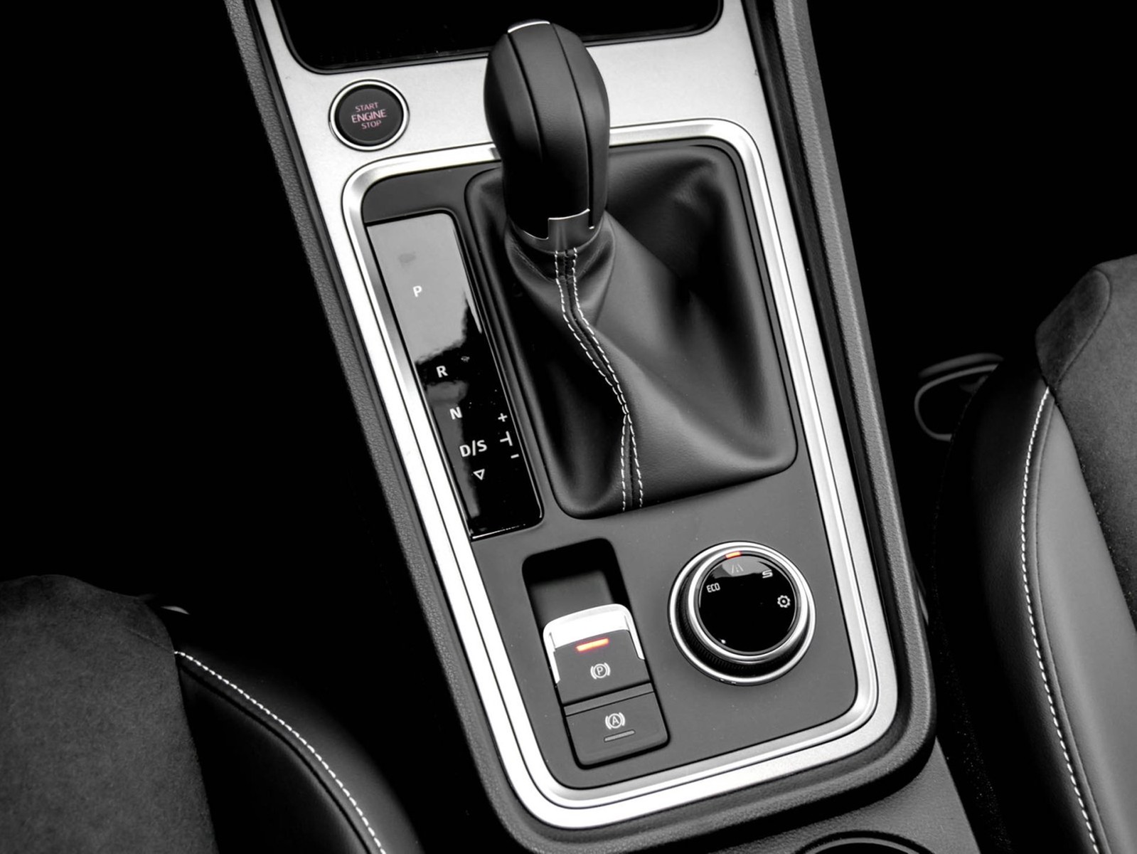 Seat Ateca 1.5 XPERIENCE DSG NAV ACC SHZ RFK PDC 18LM