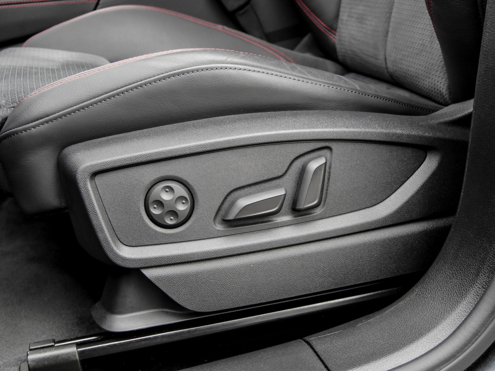 Audi Q5 Sportback 40 TDI quattro S Line Pano+B&O+Standheizung+SportEdition+