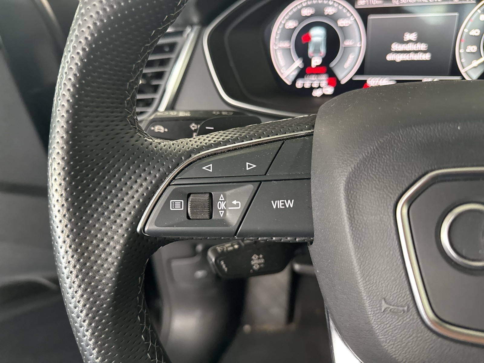 Audi Q5 50 TFSI e Qu. S line eKLAPPE ALU20 MATRIX eSITZE