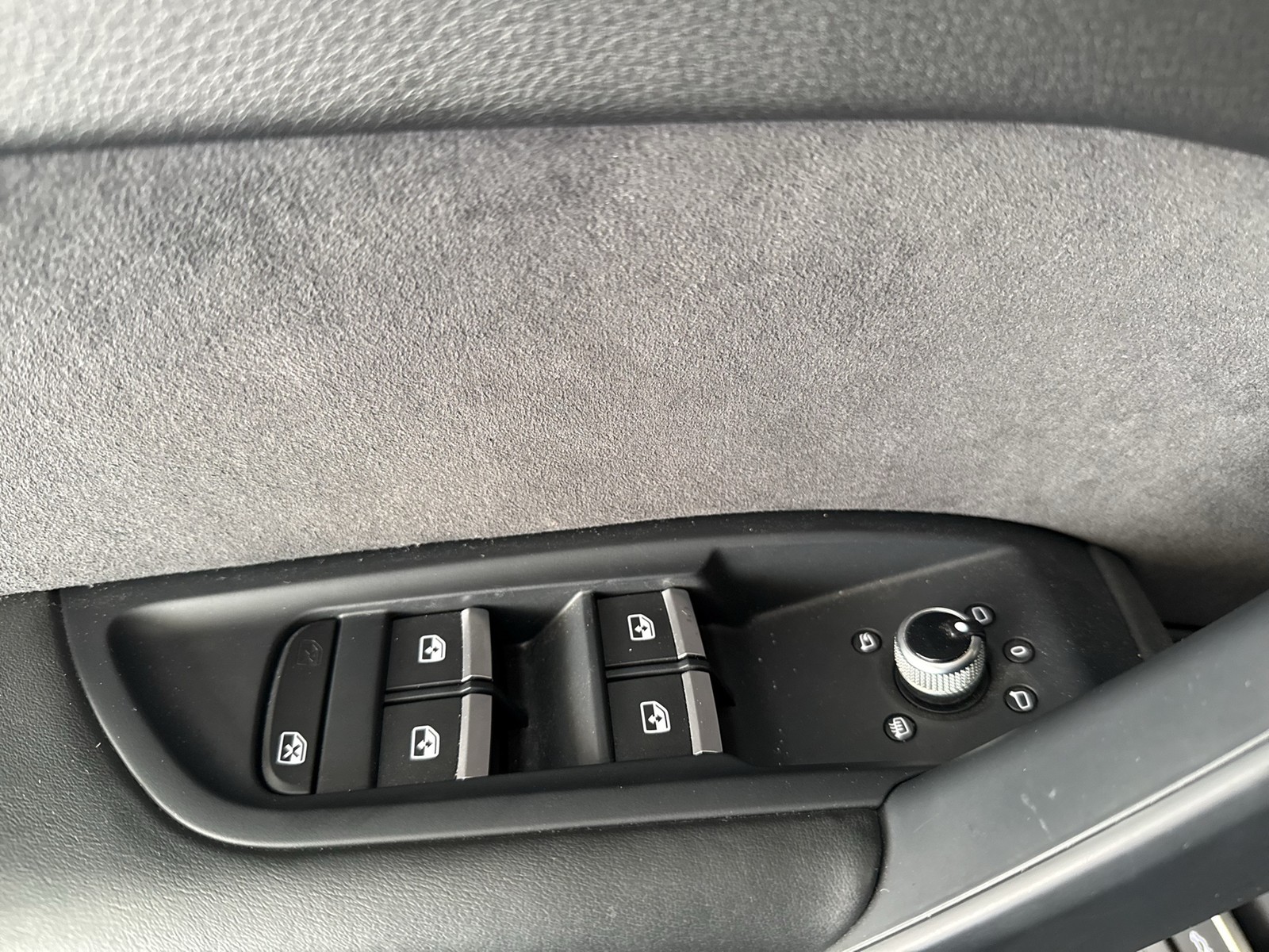 Audi Q5 50 TFSI e Qu. S line eKLAPPE ALU20 MATRIX eSITZE