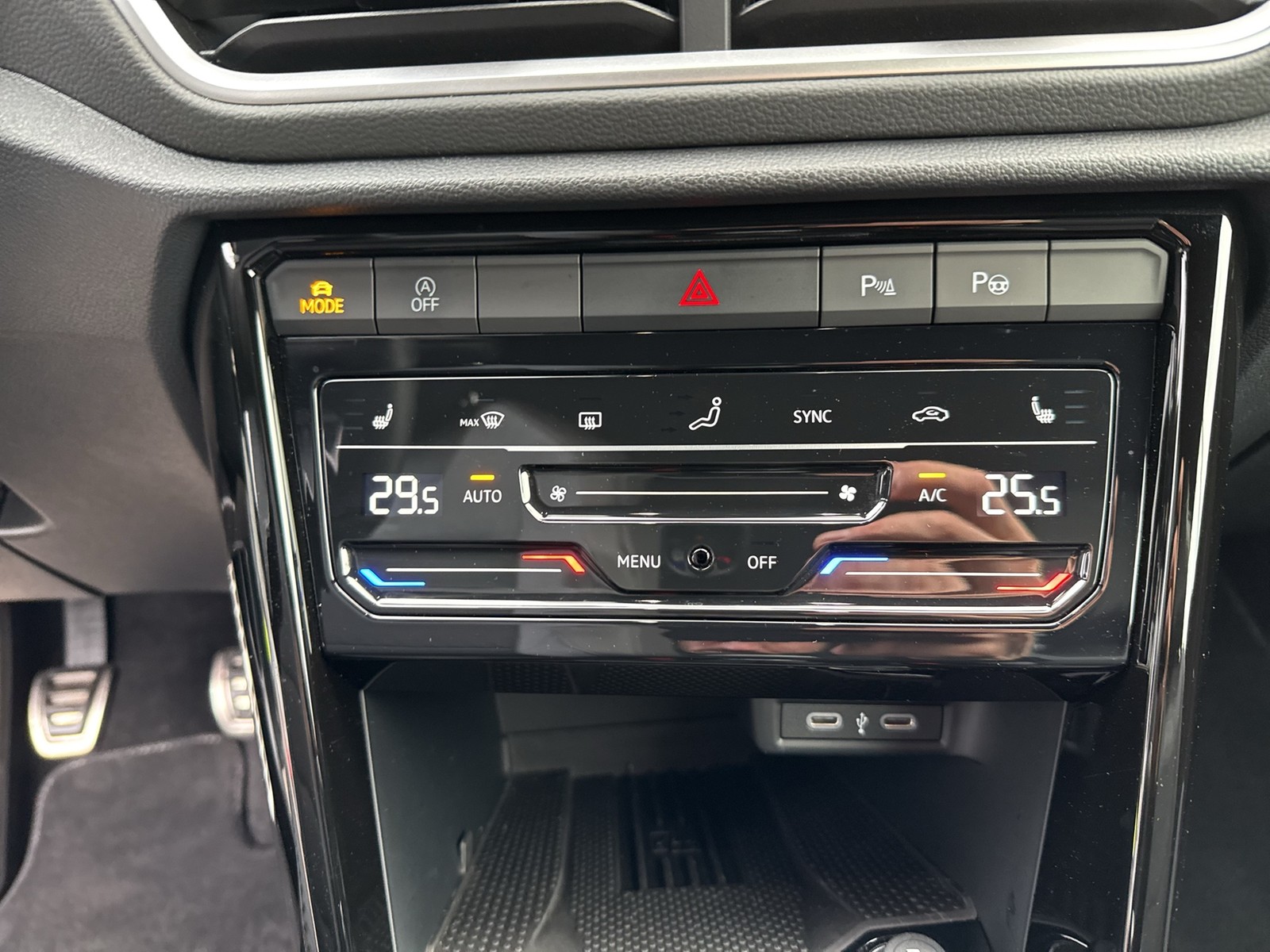 Volkswagen T-Roc Cabriolet 1.5 R-LINE CAM ACC NAVI LM17