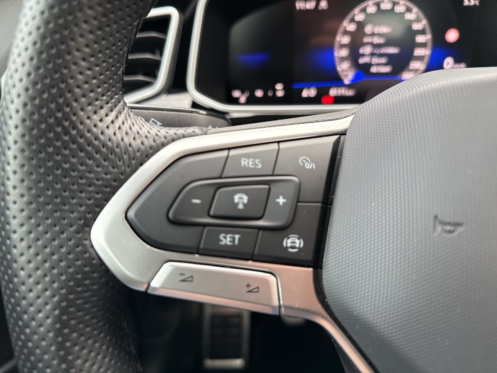 Volkswagen T-Roc Cabriolet 1.5 R-LINE CAM ACC NAVI LM17