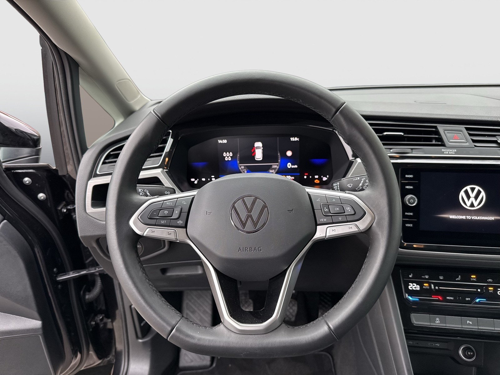 Volkswagen Touran 2.0 COMFORTLINE 7SITZE NAVI ALU SITZHEIZ.