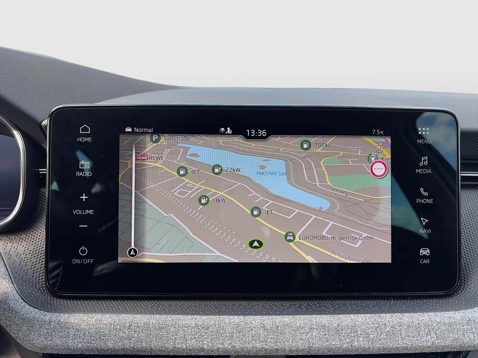 Skoda Kamiq 1.0 TOUR BLACKPACKAGE CAM NAVI MATRIX