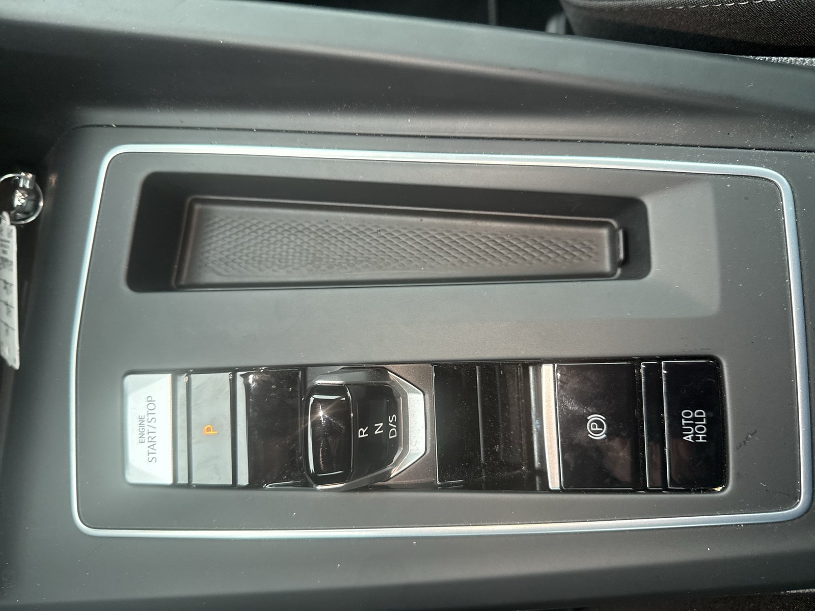 Volkswagen Golf VIII 1.5 HYBRID LIFE FACELIFT ACC LM17