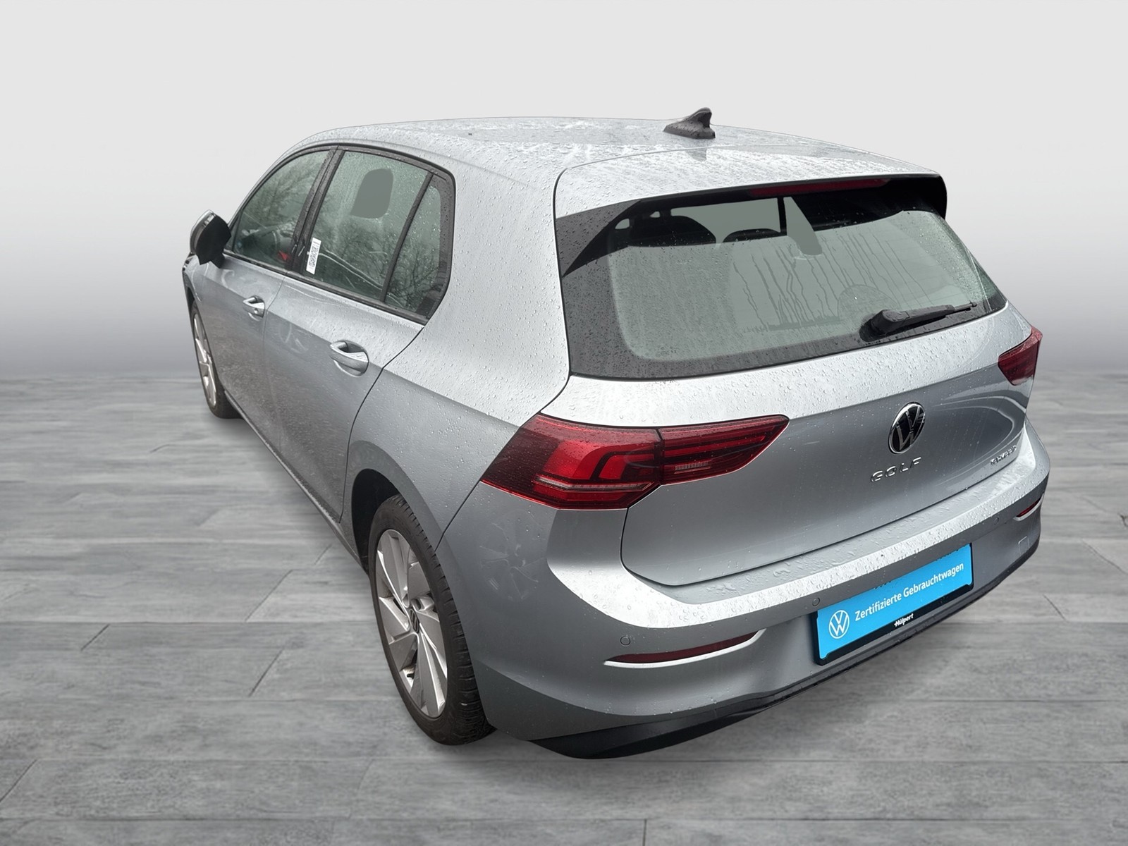 Volkswagen Golf VIII 1.5 HYBRID LIFE FACELIFT ACC LM17