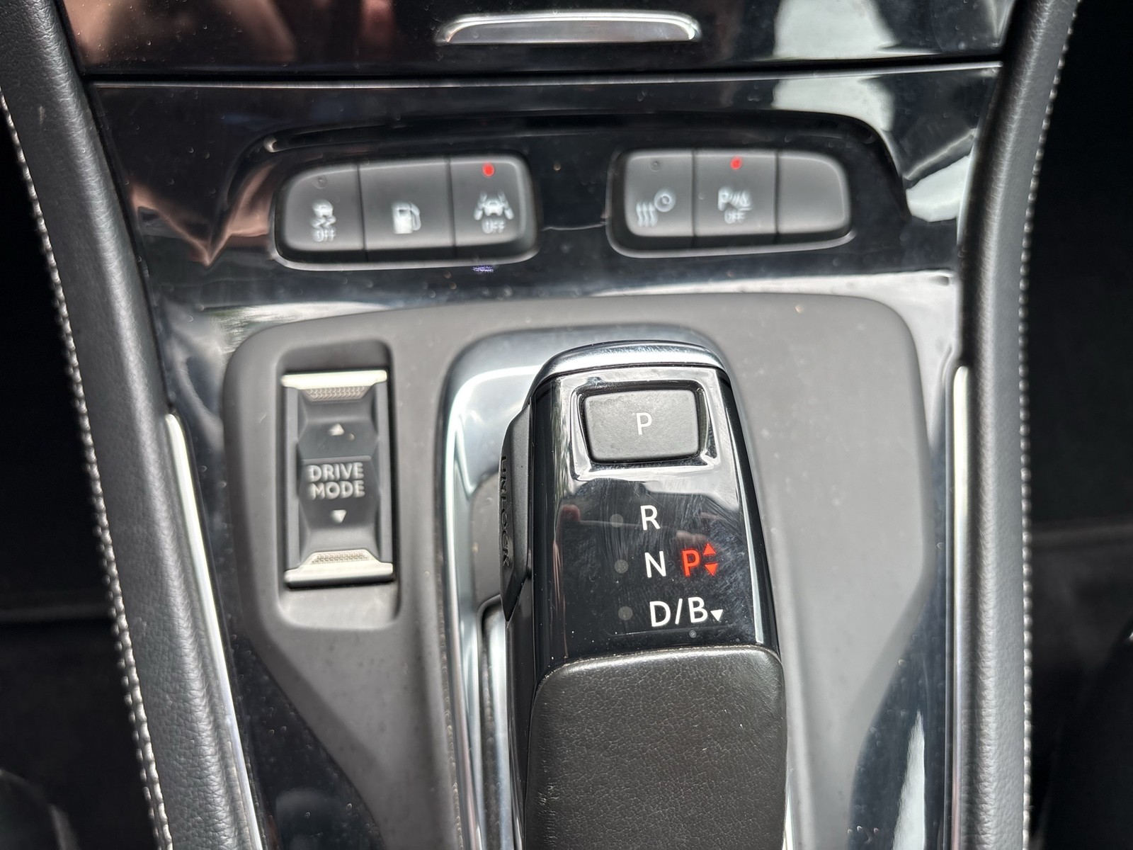 Opel Grandland (X) 1.6 HYBRID INNOVATION AHK KAMERA