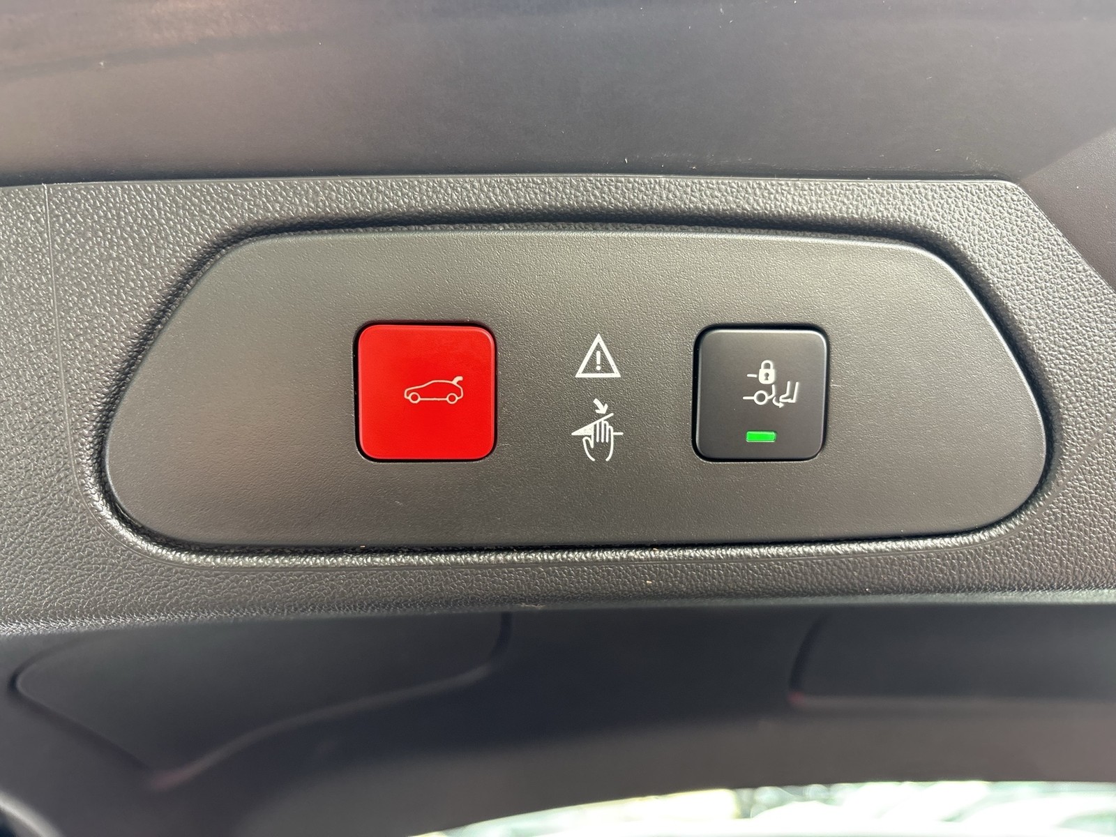 Opel Grandland (X) 1.6 HYBRID INNOVATION AHK KAMERA