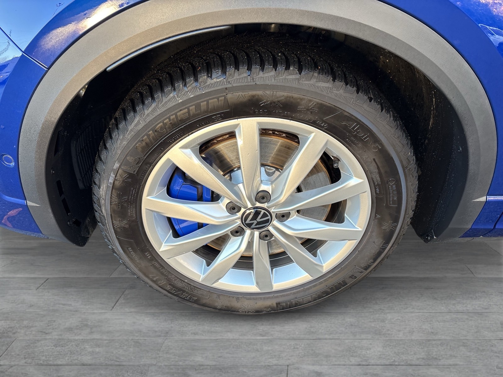 Volkswagen T-Roc 2.0 R 4X4 AKRAPOVIC LEDER PANO AHK CAM 19Z