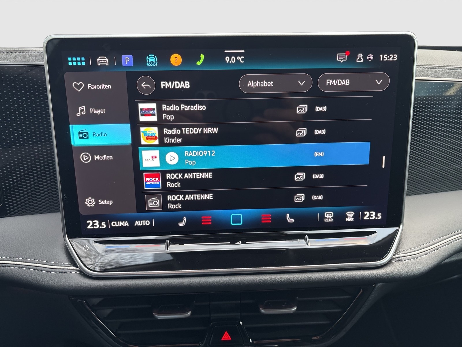 Volkswagen Passat Variant 2.0 BUSINESS NEUES MODELL AHK ACC