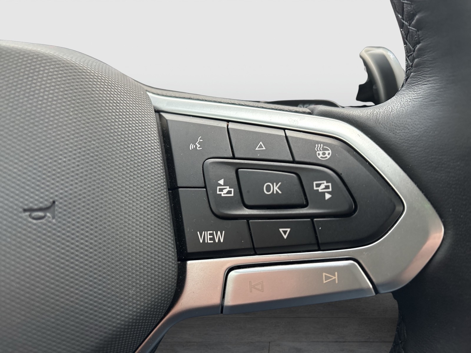 Volkswagen Passat Variant 2.0 BUSINESS NEUES MODELL AHK ACC