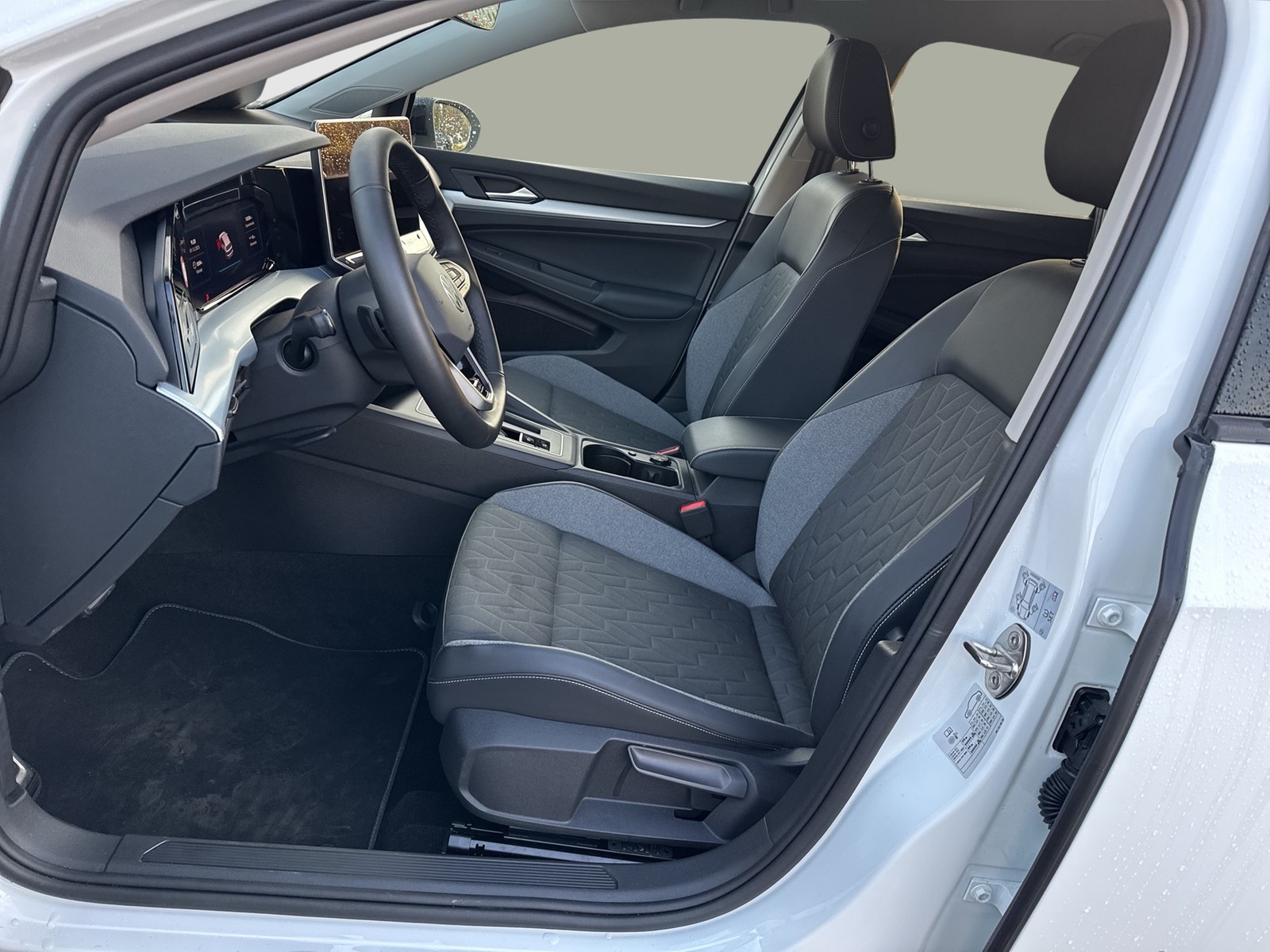 Volkswagen Golf VIII 1.5 HYBRID GOAL FACELIFT AHK CAM ACC